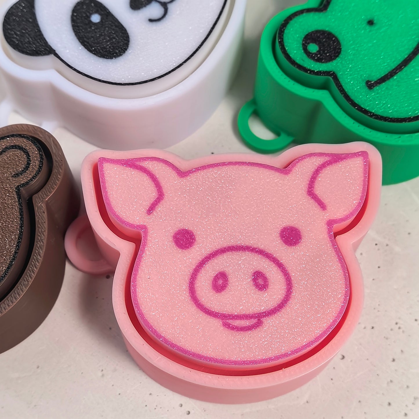 Unassembled for Business❗5pcs Animal fidget Clicker Keychain