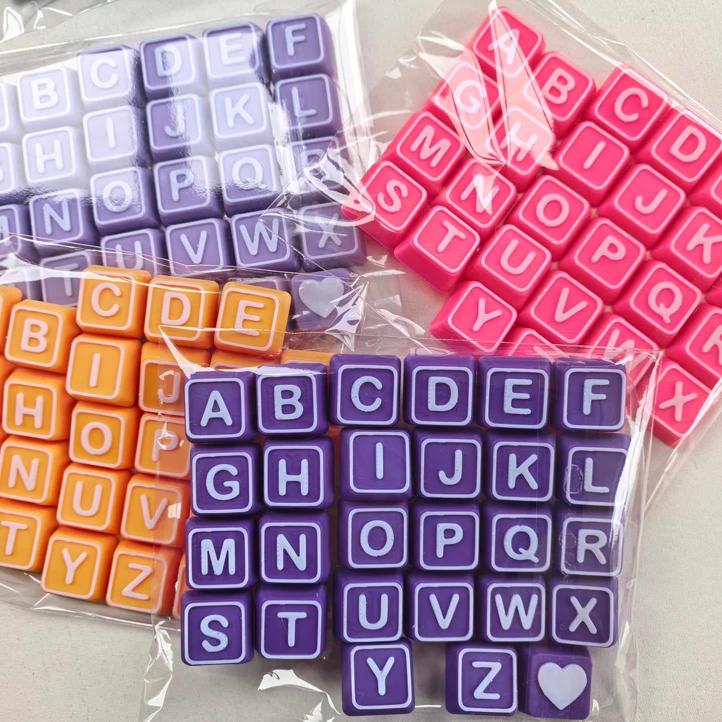 1 SET - 27 LETTER KEYBOARD CAPS A-Z+HEART ICON (PRE-ORDER)